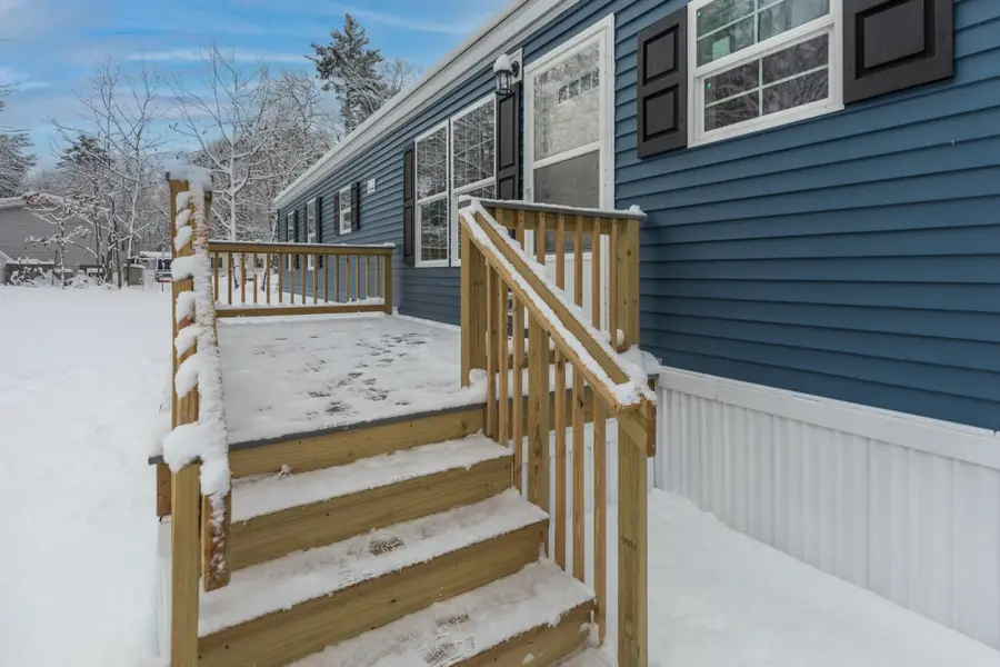 108 Colonial Village, Somersworth, NH 03878 - Image #3