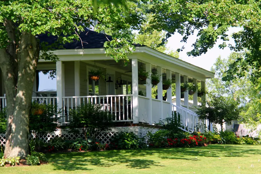 60 Holiday Point Road, North Hero, VT 05474 - Image #2