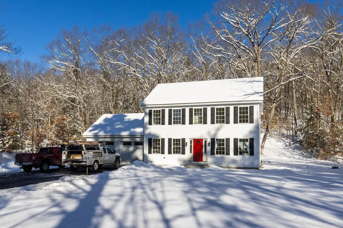 12 Peaslee Road, Rochester, NH 03867 - Image #1