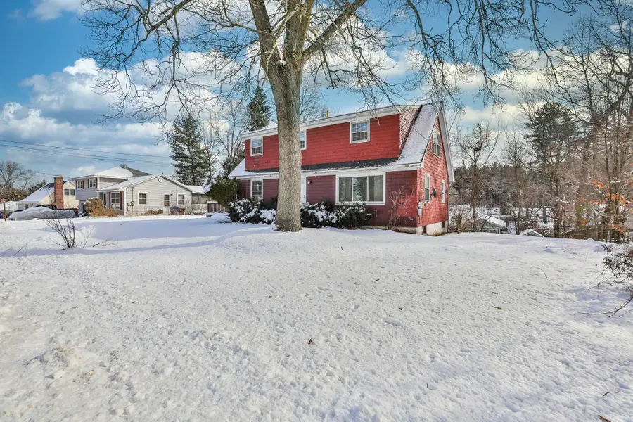 12 Hemlock Street, Hudson, NH 03051 - Image #3