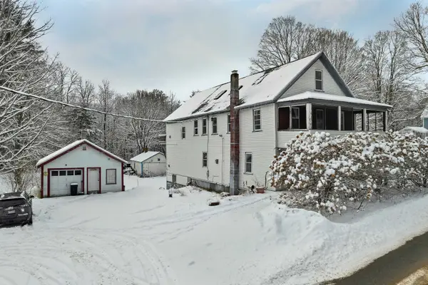 11 White Plains Road, Webster, NH 03303