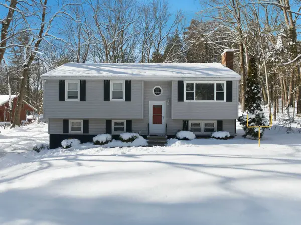 19 Sherwood Road, Londonderry, NH 03053