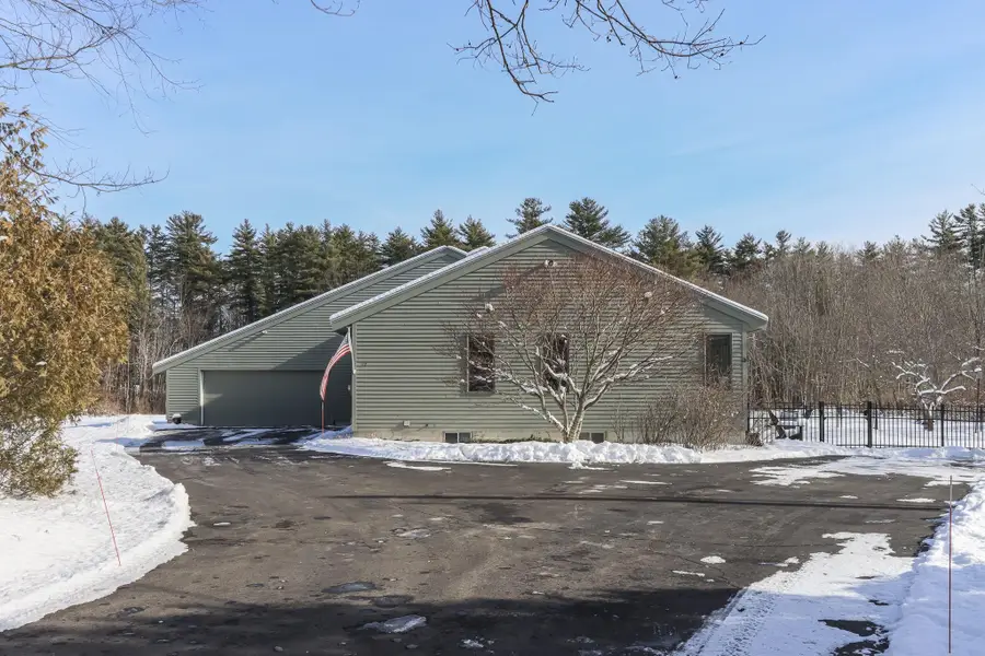 69 Bog Road, Goffstown, NH 03045 - Image #2