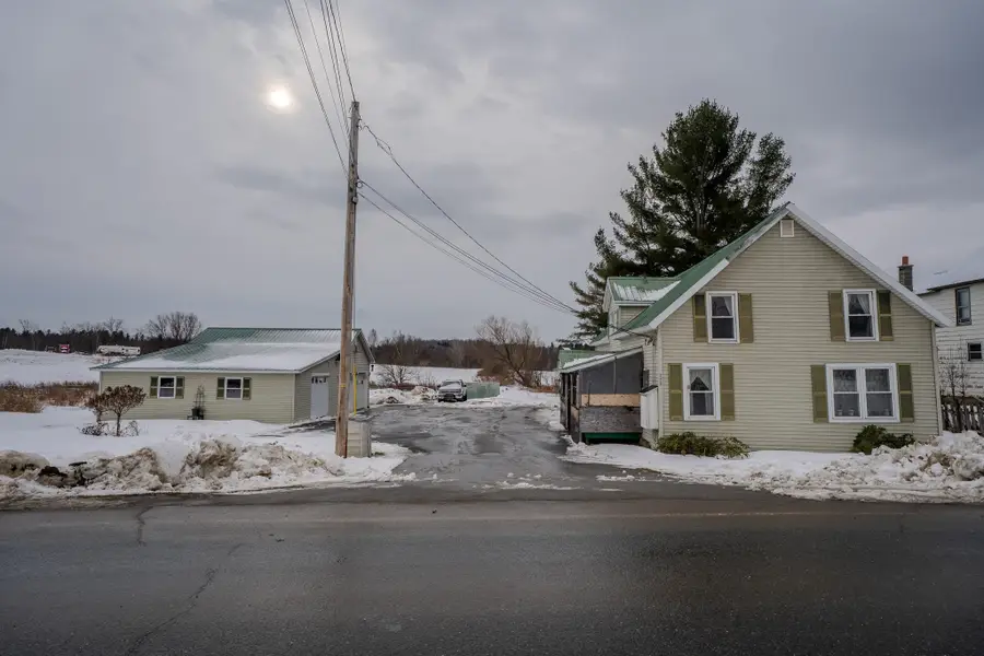 352 East Main Street, North Troy, VT 05859 - Image #3