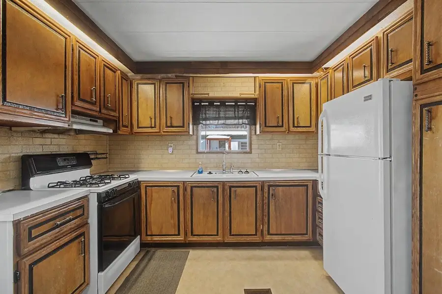 83 Camels Hump Avenue, Colchester, VT 05446 - #2