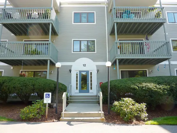 12 Ledgewood Hills Drive #105, Nashua, NH 03062