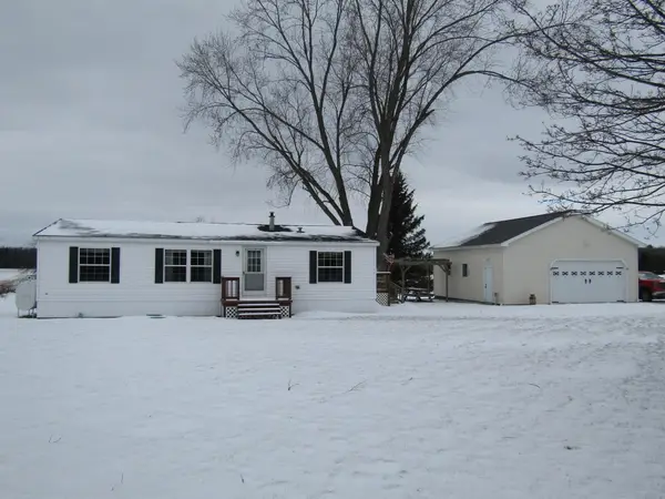 739 Machia Road, Sheldon, VT 05483