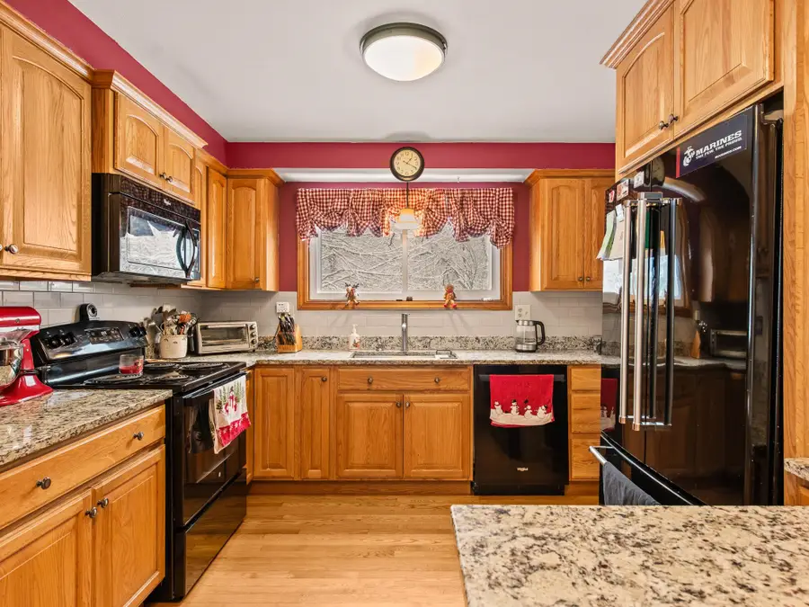 4 Mcquade Brook Road, Bedford, NH 03110 - Image #2