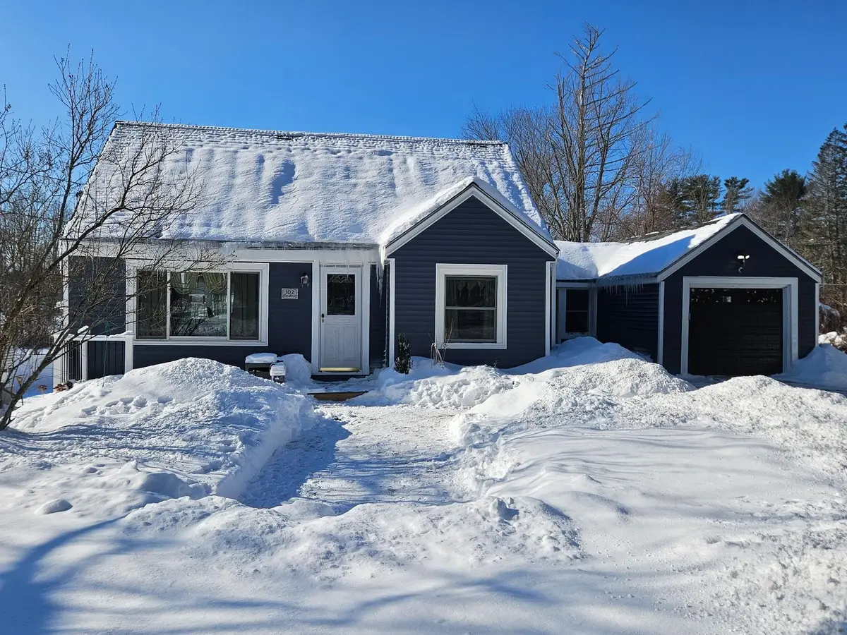 102 Elm Street, Epping, NH 03042 - #1