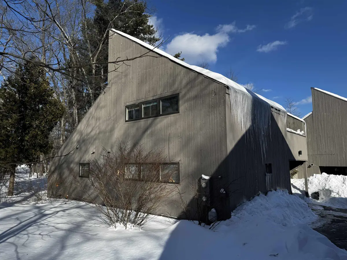 111 Coburn Avenue #33, Nashua, NH 03063 - Image #1