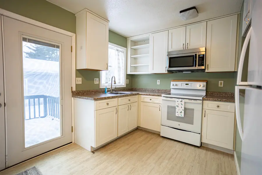 1 Appletree Lane, Essex, VT 05452 - Image #3