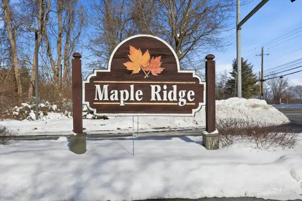 1 Maple Ridge Drive #202, Merrimack, NH 03054