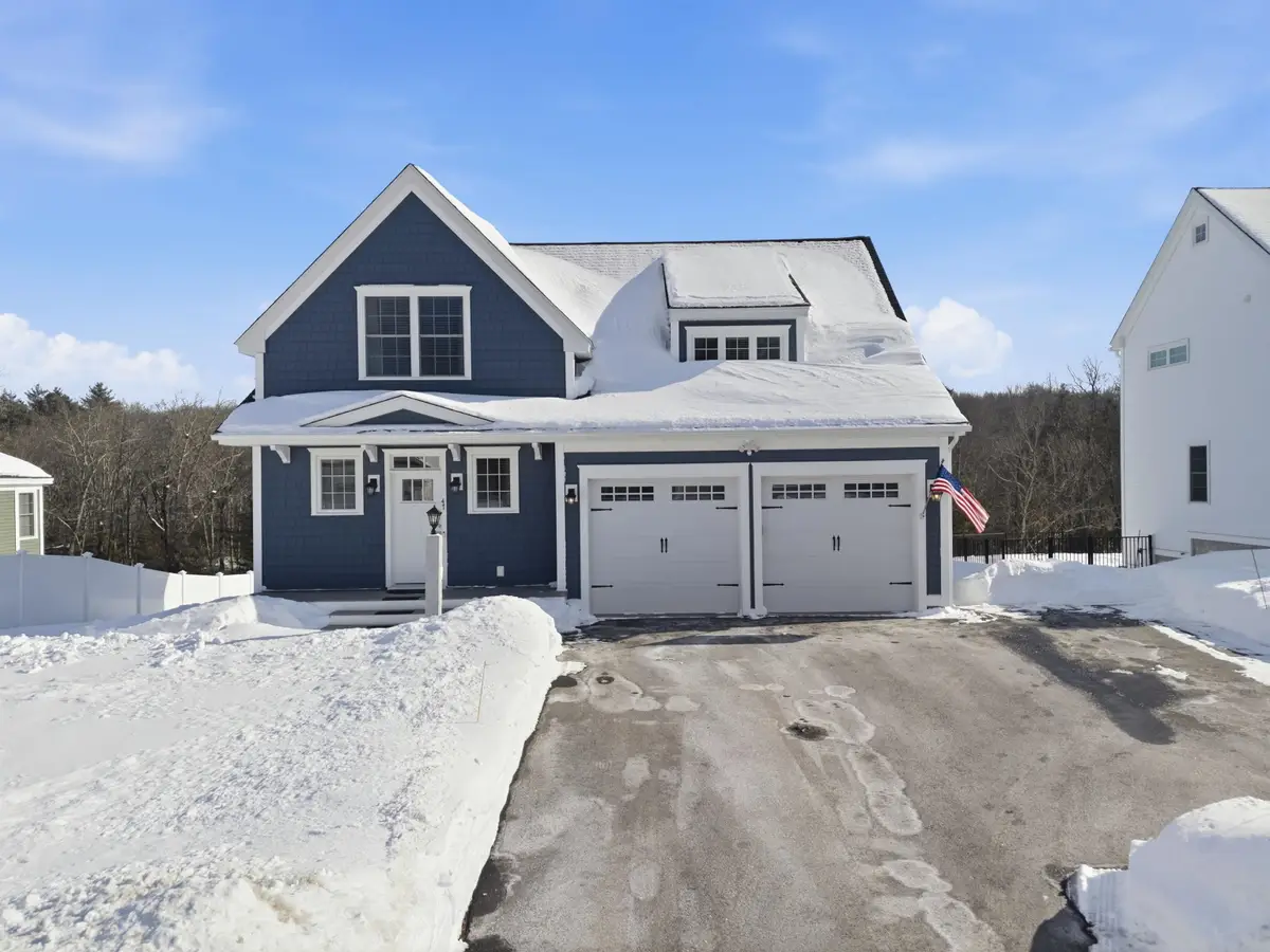47 Clover Lane, Londonderry, NH 03053 - Image #1