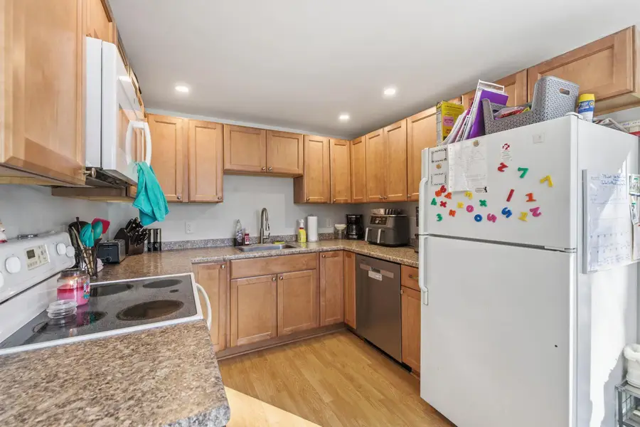 10 Woodlawn Avenue, Northfield, NH 03276 - Image #2