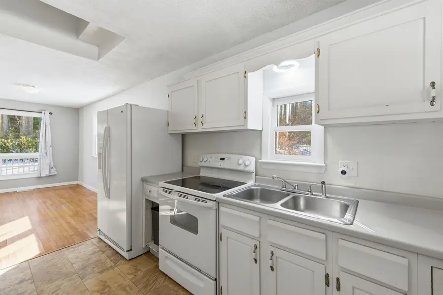 438 Bay Hill Road, Northfield, NH 03276 - Image #2