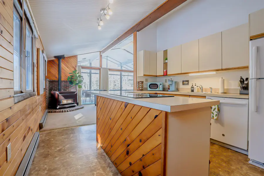 4 N. Shore Drive, Center Barnstead, NH 03225 - Image #3