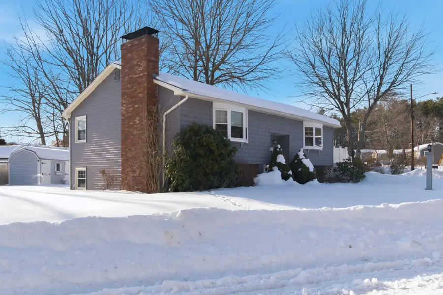 9 Lancelot Drive, Hooksett, NH 03106 - Image #2