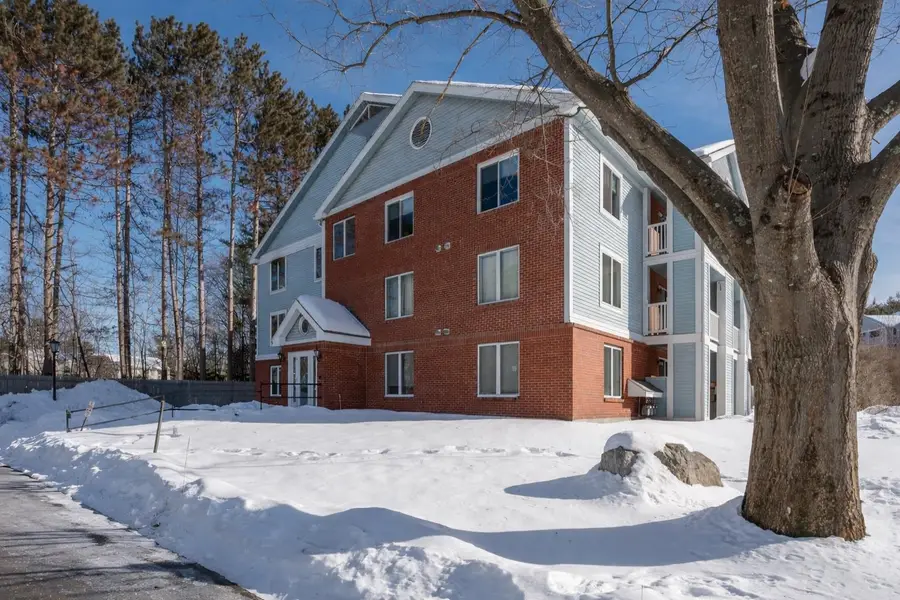 2 Timberwood Drive #103, Goffstown, NH 03045 - Image #2