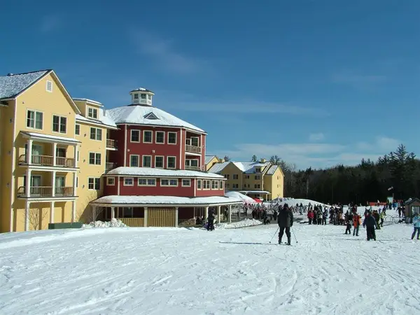 371/373 Qtr. I I I Jackson Gore Inn, Ludlow, VT 05149