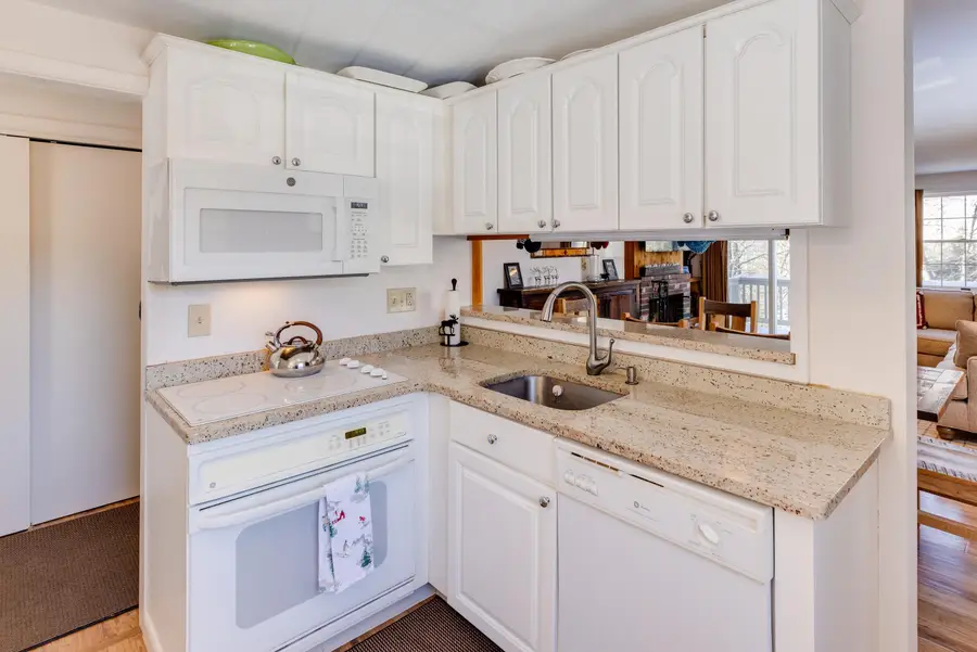 9 Lappin Lane #4, Lincoln, NH 03251 - Image #3