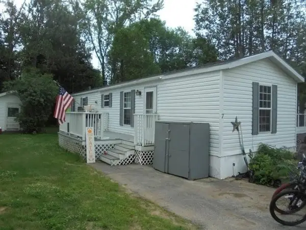 7 Dublin Street, Gorham, NH 03581