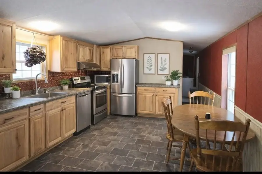 7 Dublin Street, Gorham, NH 03581 - #2