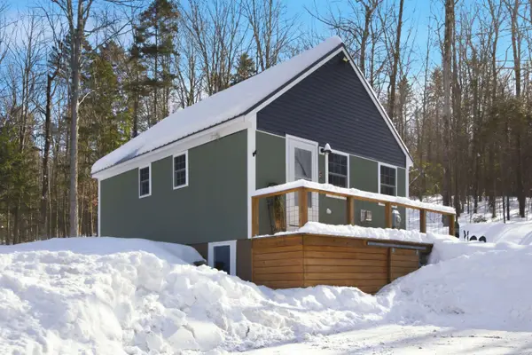 32 Deckmans Road, Danbury, NH 03230