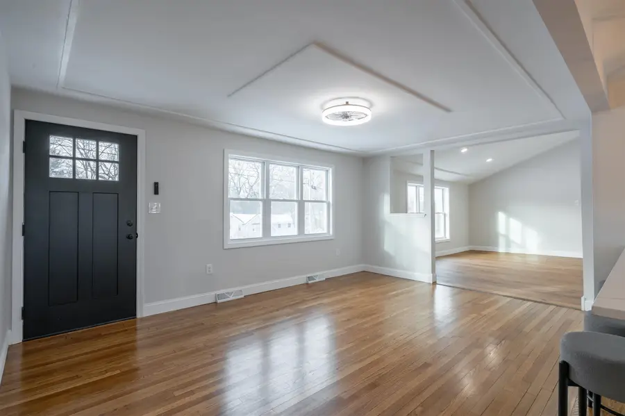 10 Woodfield Street, Nashua, NH 03062 - #3