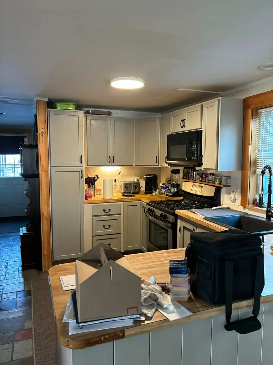 17 Crown Street, Nashua, NH 03060 - #3