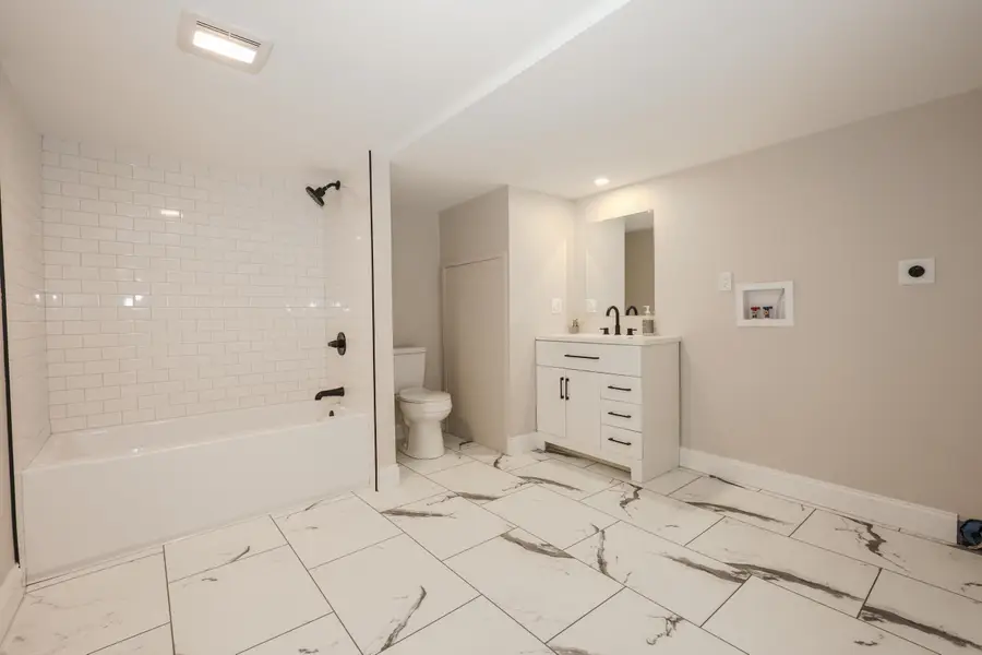 6 Mountain View Street, Nashua, NH 03060 - #3