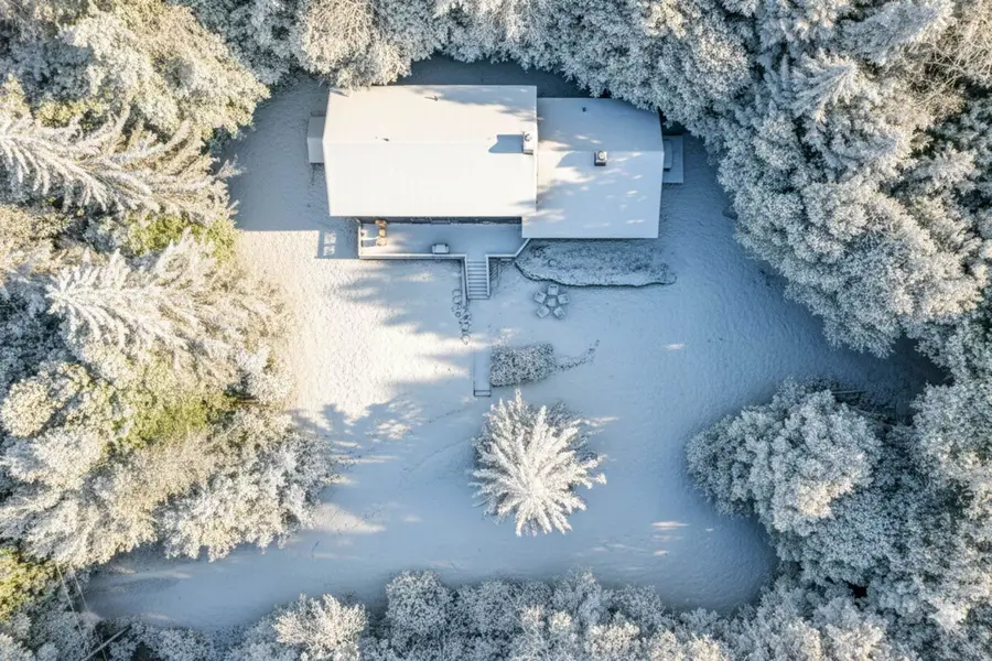 11 Waldwinkle Road, Dover, VT 05356 - #3