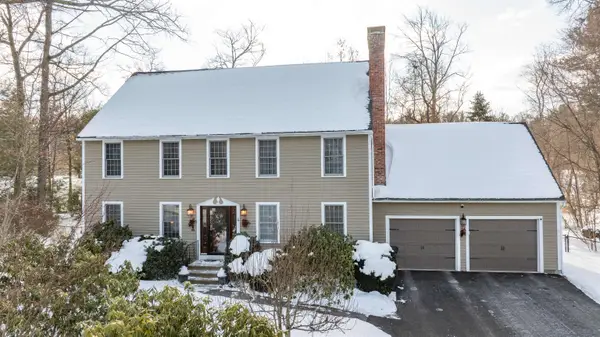 4 Lisa Drive, Nashua, NH 03062