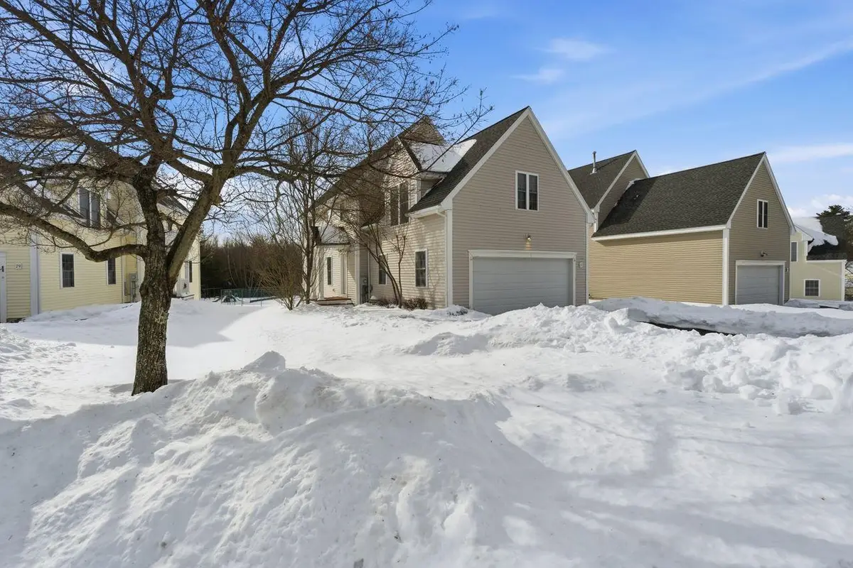 77 Barbara Lane, Hudson, NH 03051 - #1