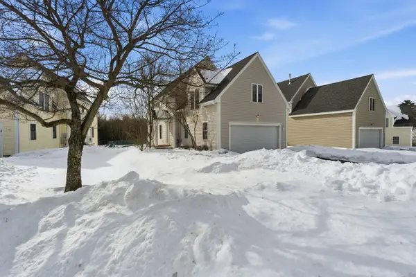 77 Barbara Lane, Hudson, NH 03051