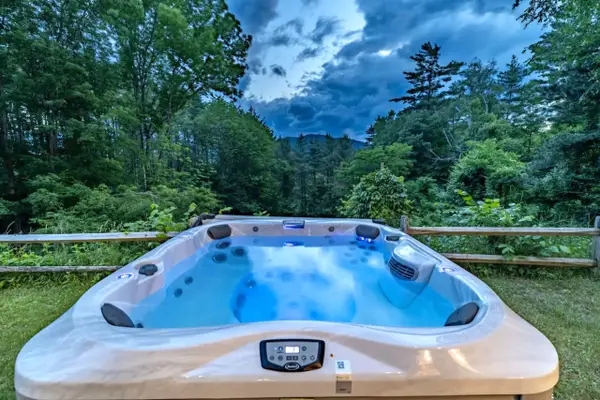 127 New Hampshire Route 16A, Bartlett, NH 03812