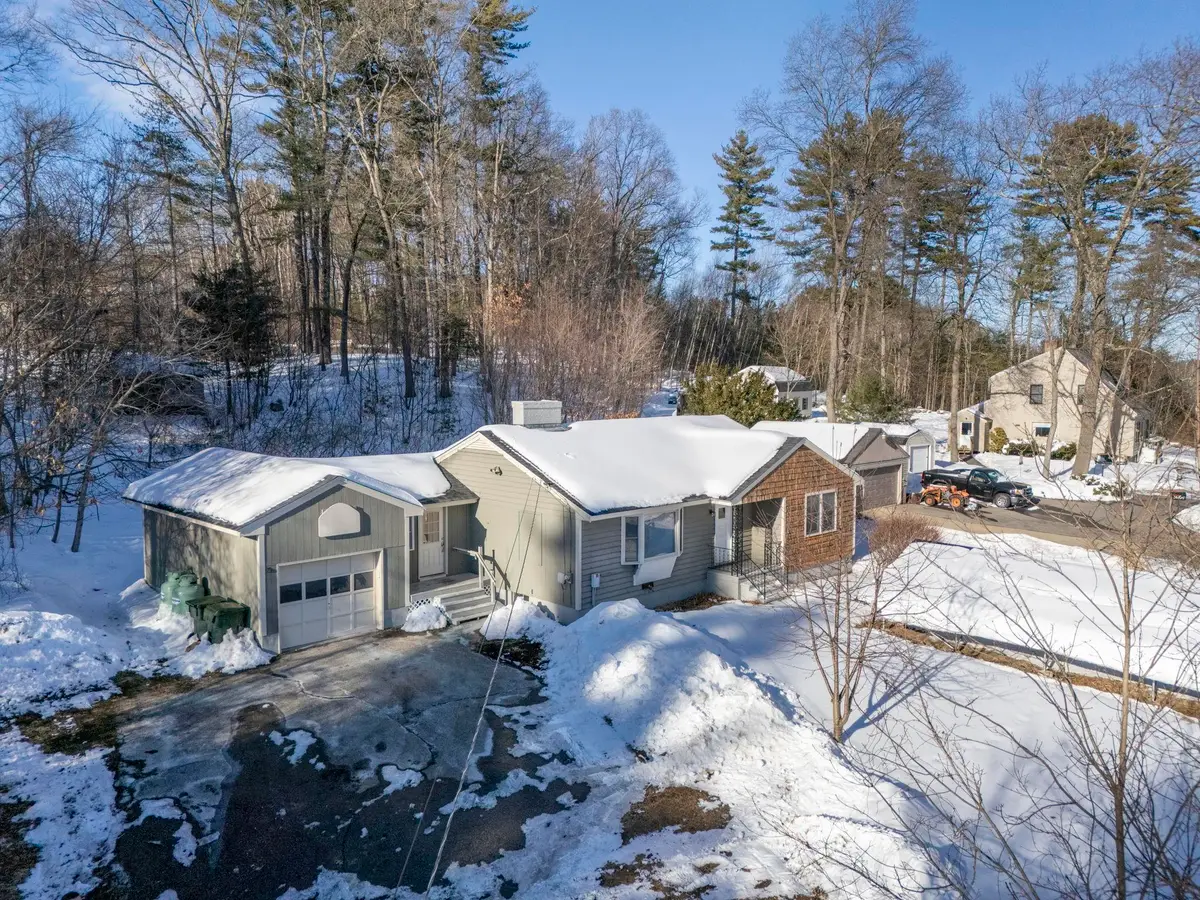 32 Chester Road, Derry, NH 03038 - #1