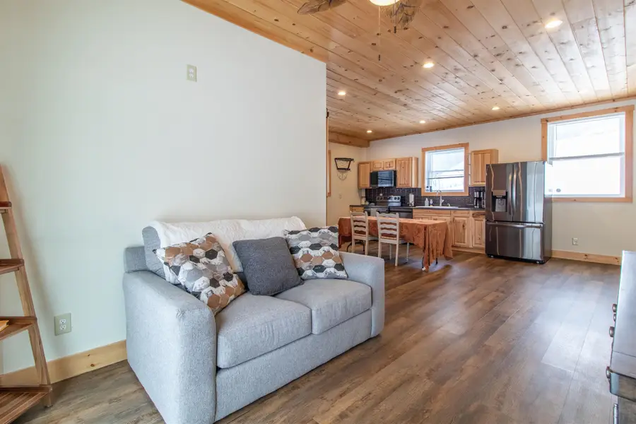 472 Wolcott Street, Hardwick, VT 05843 - #2