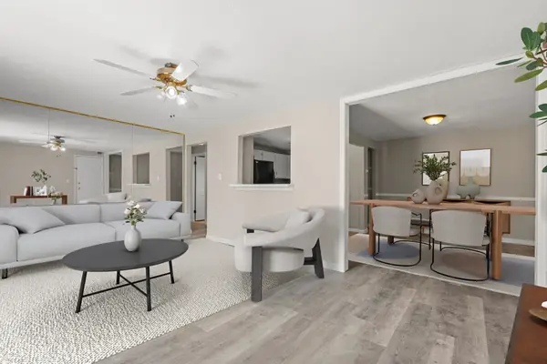 80R English Village Road #302, Manchester, NH 03102