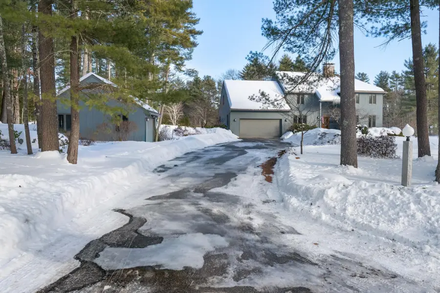 15 Martingale Road, Amherst, NH 03031 - #2