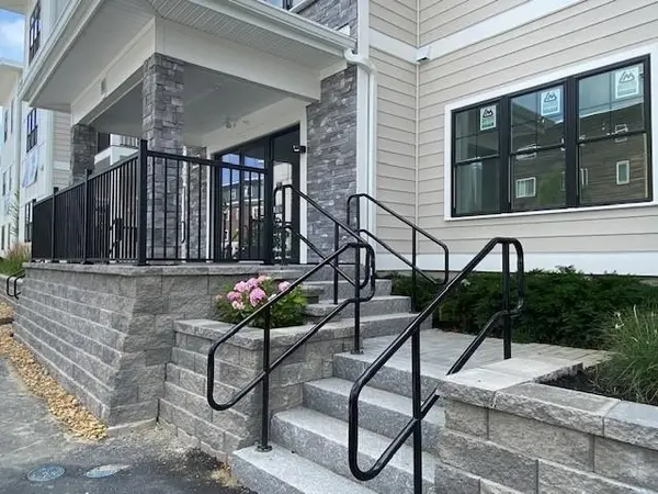 55 Pointe Place #201, Dover, NH 03820