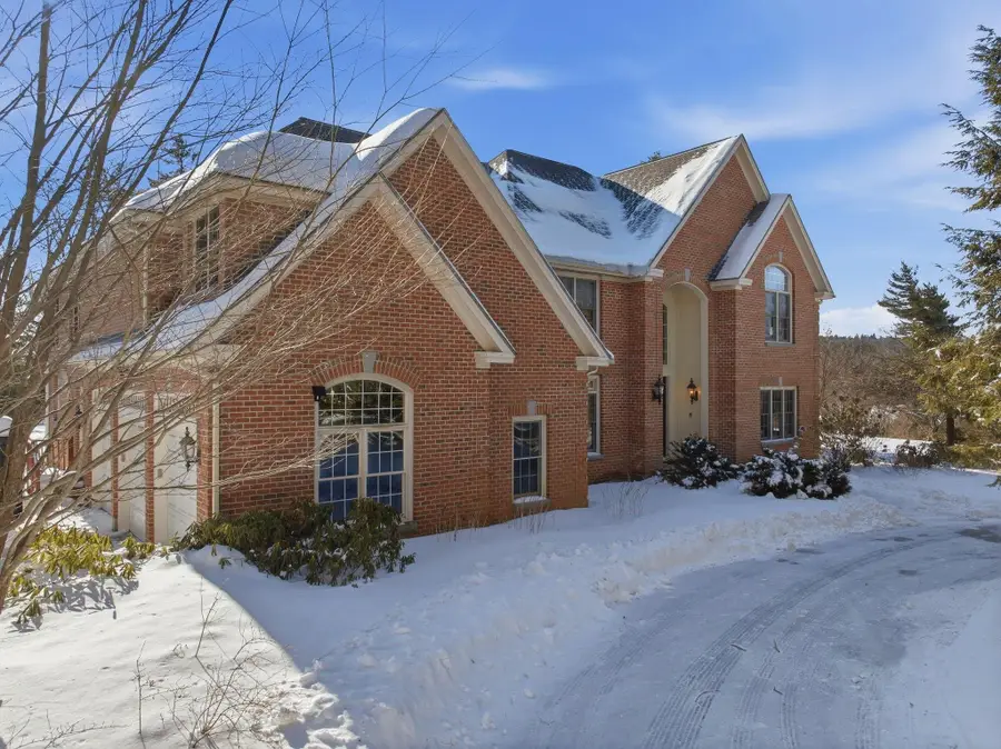 6 Esther Drive, Bedford, NH 03110 - #3