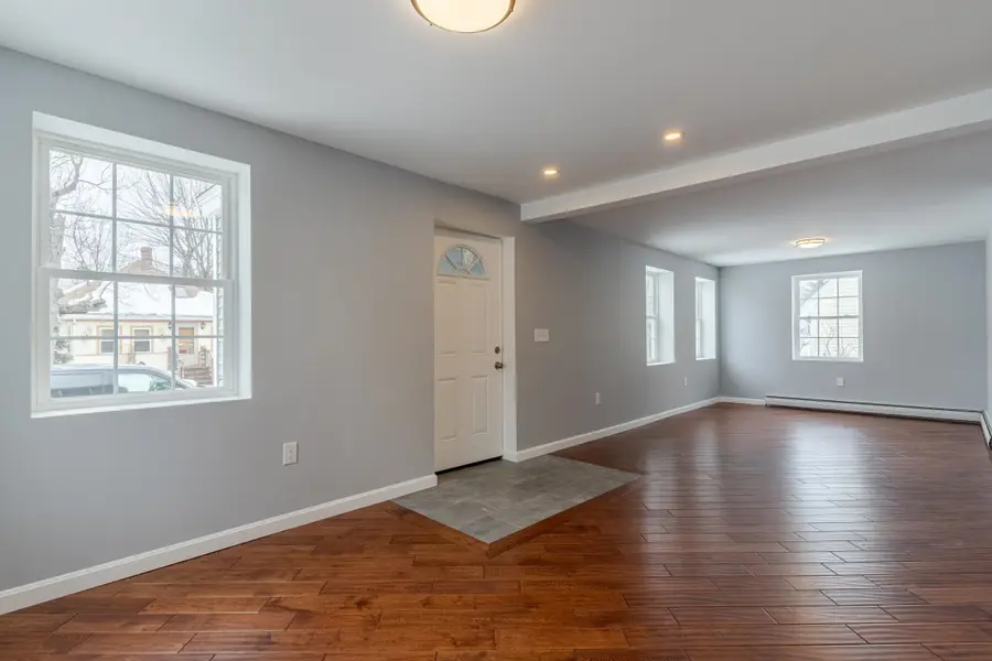 33 Linden Street, Rochester, NH 03867 - #3