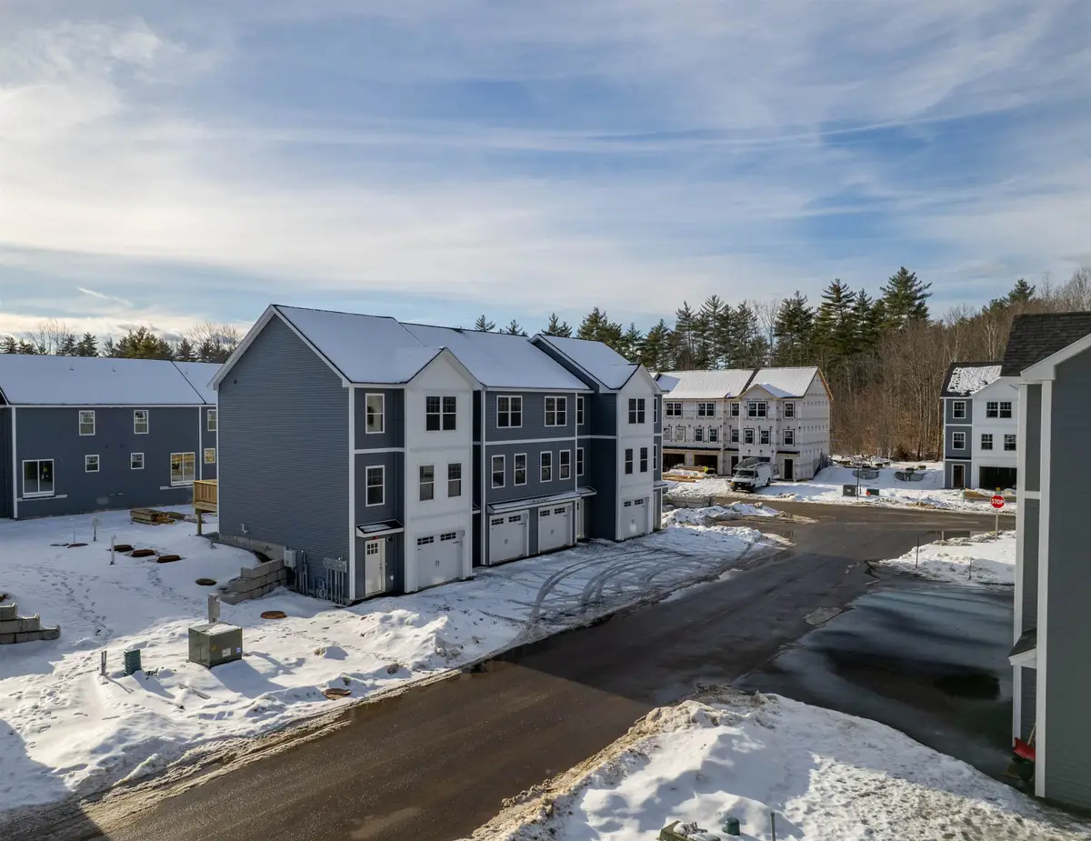 8D The Crossings at Village Center, Barrington, NH 03825 - #1