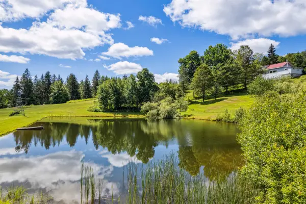 196 Cowdrey Outlook, Barnard, VT 05032