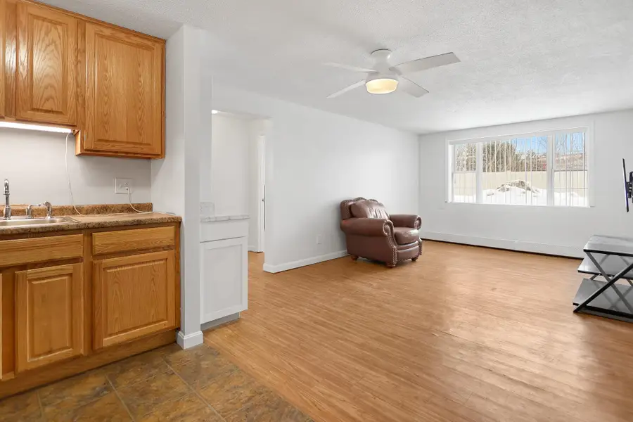 99 Cluff Crossing Road #E2, Salem, NH 03079 - #3