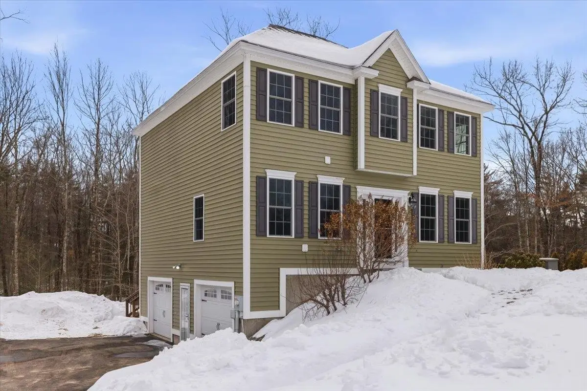 11 Gable Drive, Epping, NH 03042 - #1