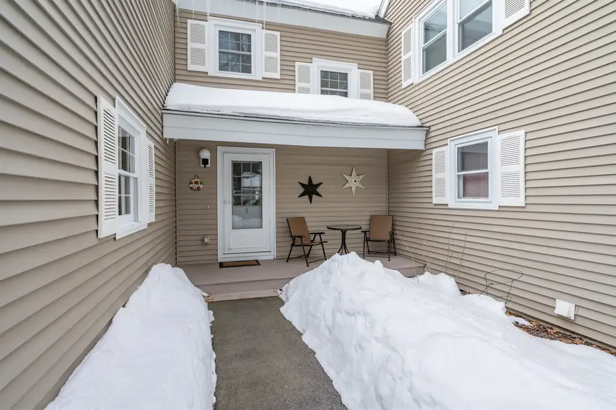 11 Winding Pond Road, Londonderry, NH 03053 - #2