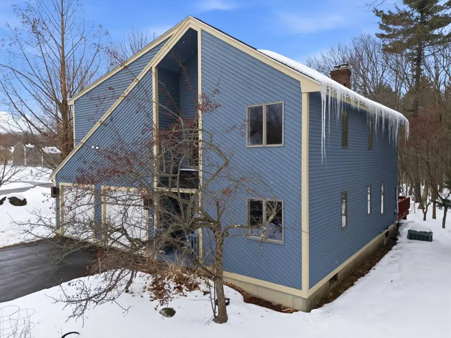 47 Drew Woods Drive, Derry, NH 03038 - #3