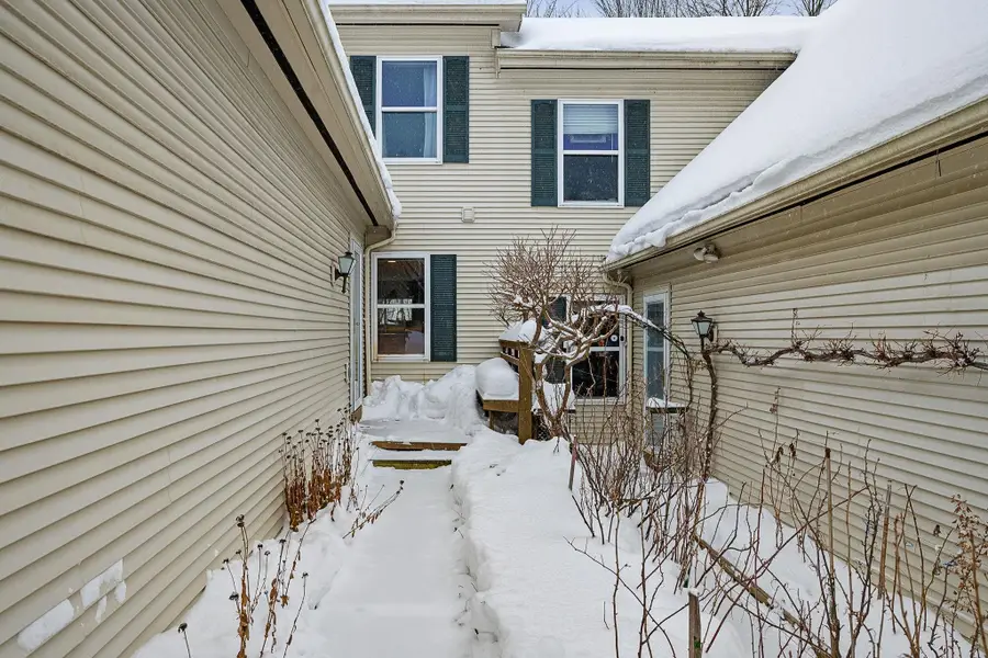 297 Juniper Drive, South Burlington, VT 05403 - #3