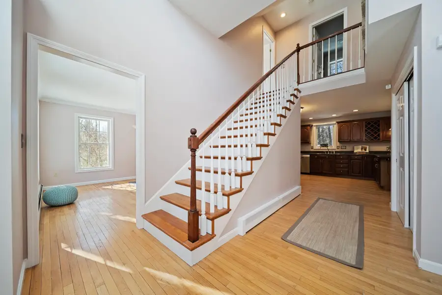 26 Sweetbriar Lane, Chester, NH 03036 - #2